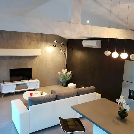 De Charme En Provence Apartment *