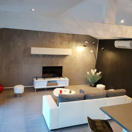 Apartment De Charme En Provence *